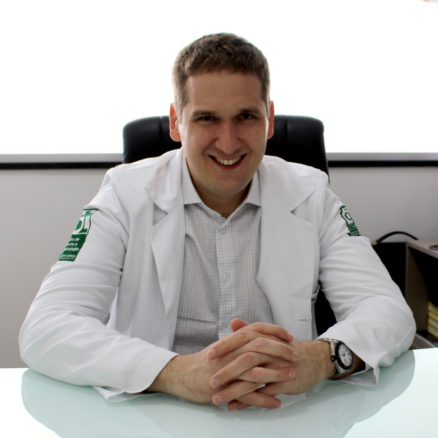Dr. Rogrio Augusto de Castro Neves